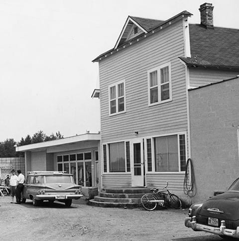 About Max Schneiderman, the Founder of Schneiderman's Furniture.